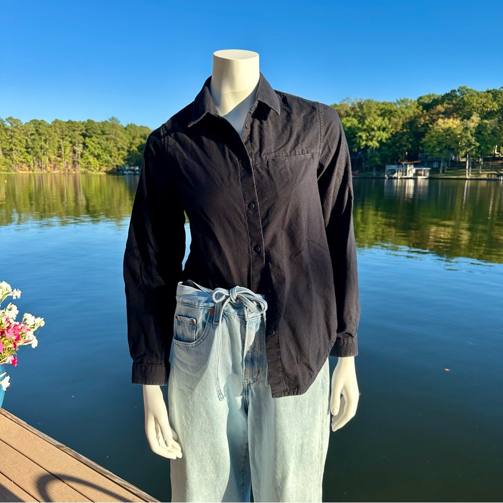 Lululemon Full Day Ahead Shirt • Black / Black • size 4 • 100% cotton